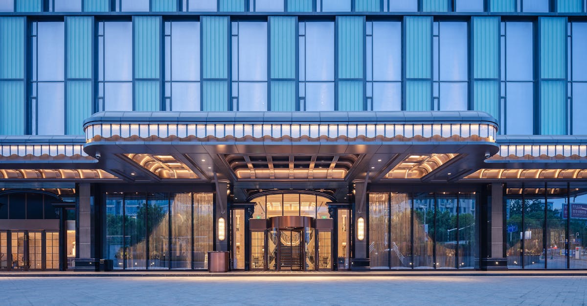 Mandarin Oriental Hotel Demolished