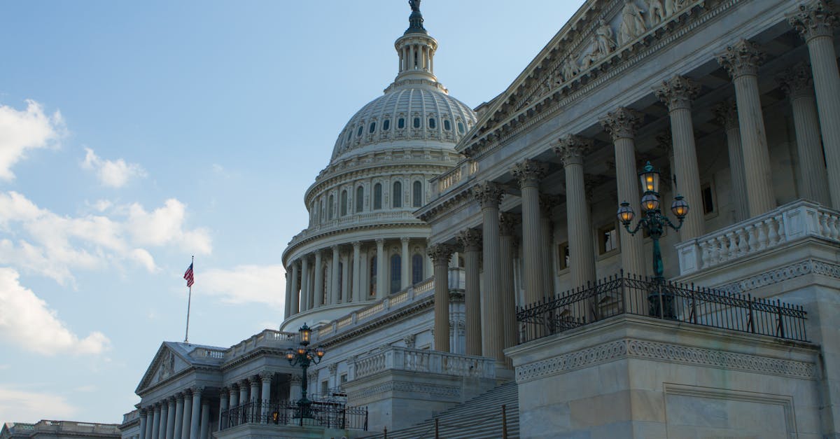 Warsh Faces Senate Scrutiny