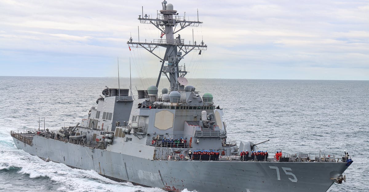 US Navy Escorts Ships Through Strait of Hormuz