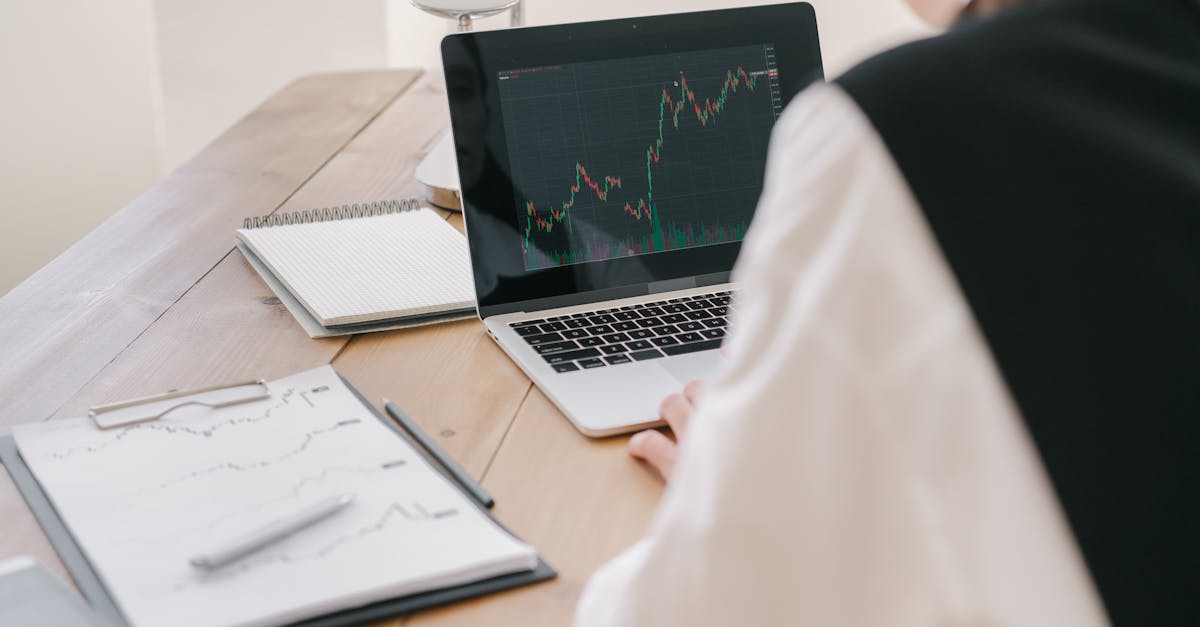 Stock Futures Slide Amid Iran War Negotiations